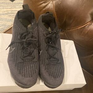 - BLACK midnight Navy AIR VAPOR MAX  NIKE MEN SIZE 8.5 GUC UNISEX